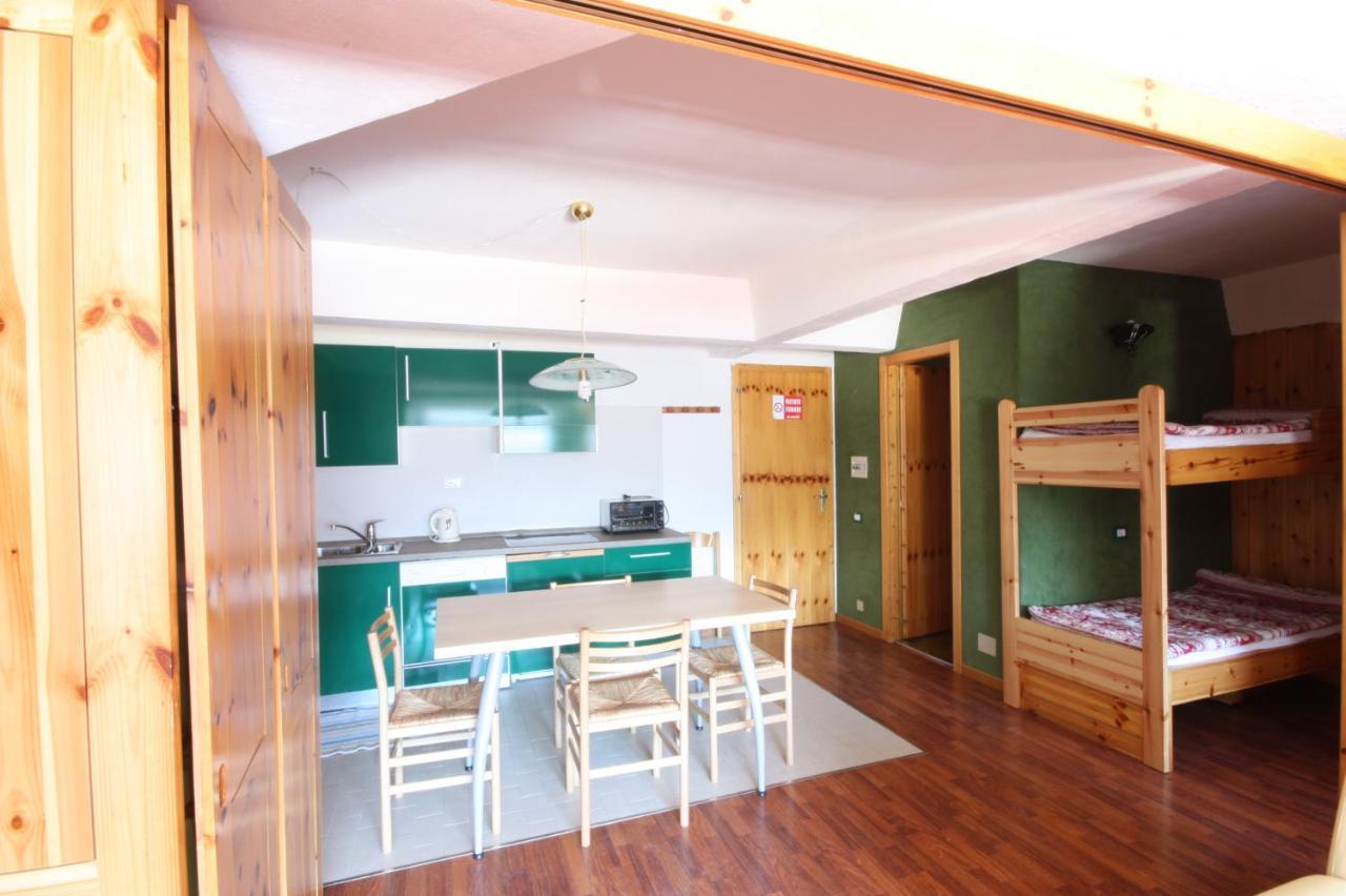 Marilleva 1400 Appartamenti Montana מראה חיצוני תמונה